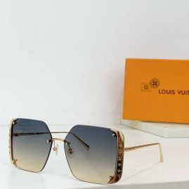 Picture of LV Sunglasses _SKUfw55596160fw